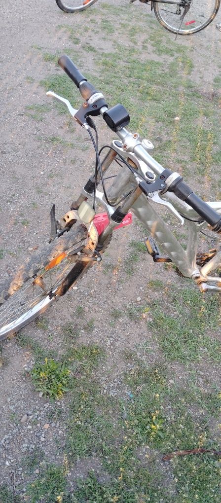 Vând biciclete în stare bună