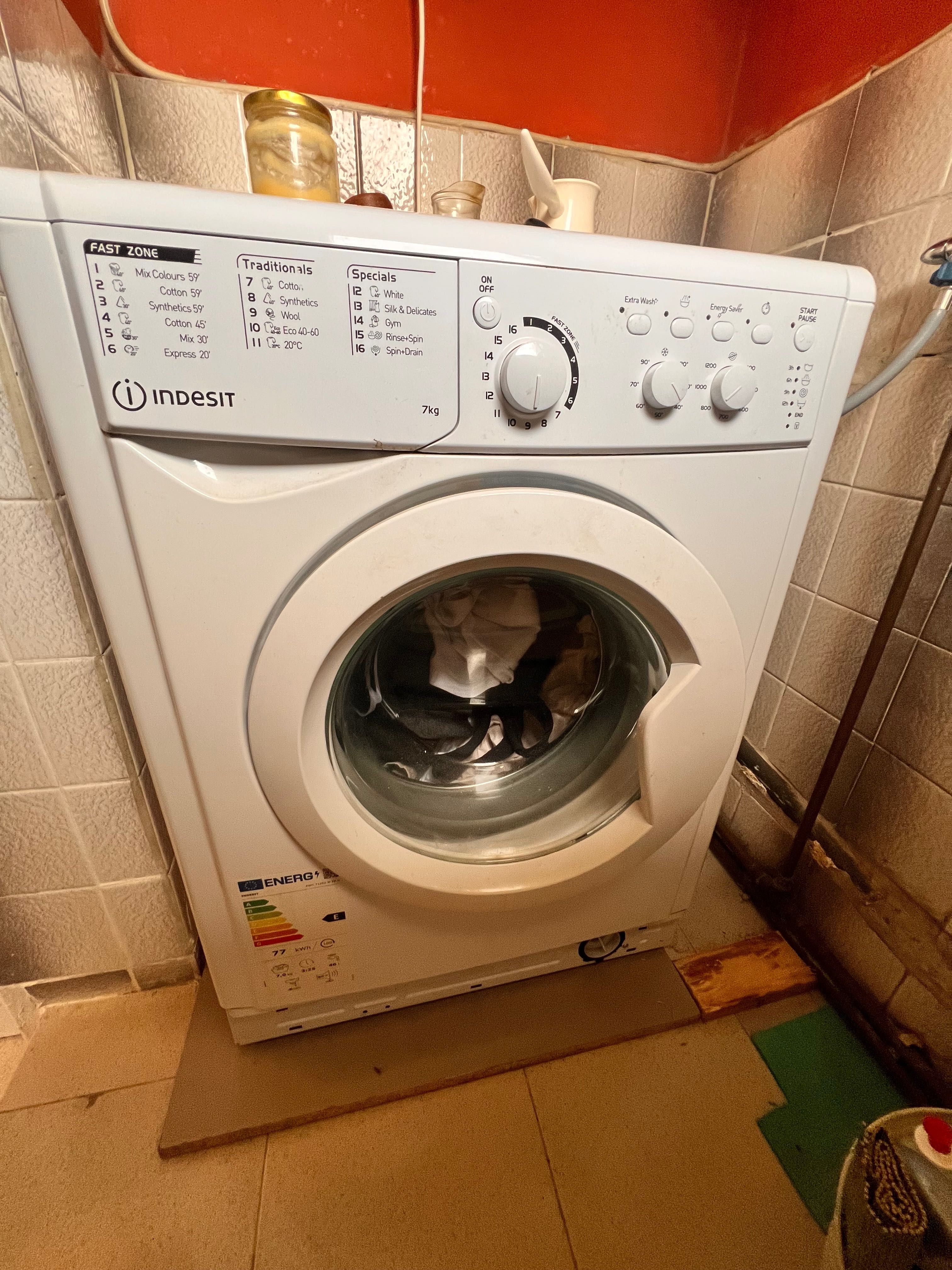 Перална Indesit EWC