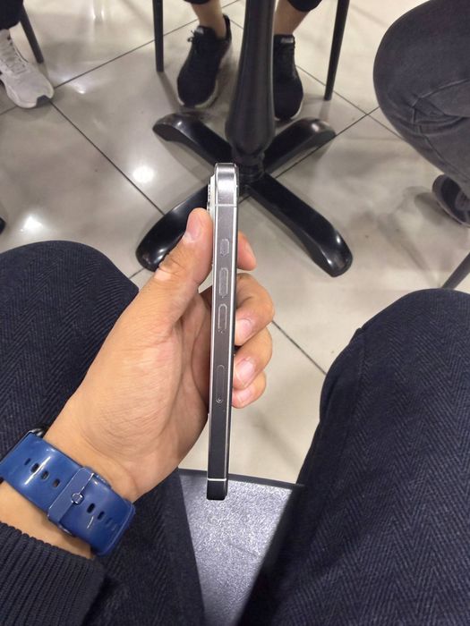 Iphone 15 pro dog’li 256 gb holati rasmda