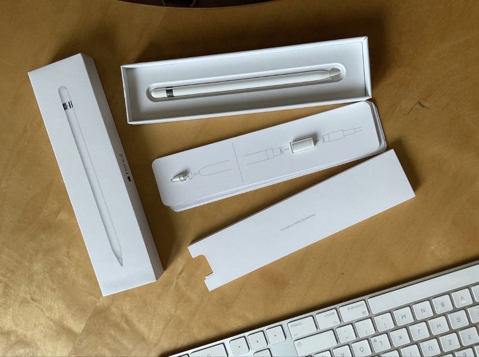 Apple iPad Pro 9.7 Wi-Fi 256GB Space Gray + Apple pencil 1st gen