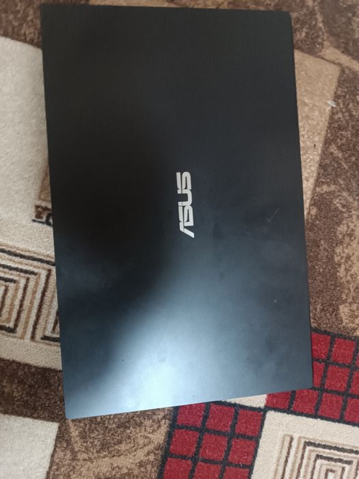 ASUS Expert Book 1 yil kafolat