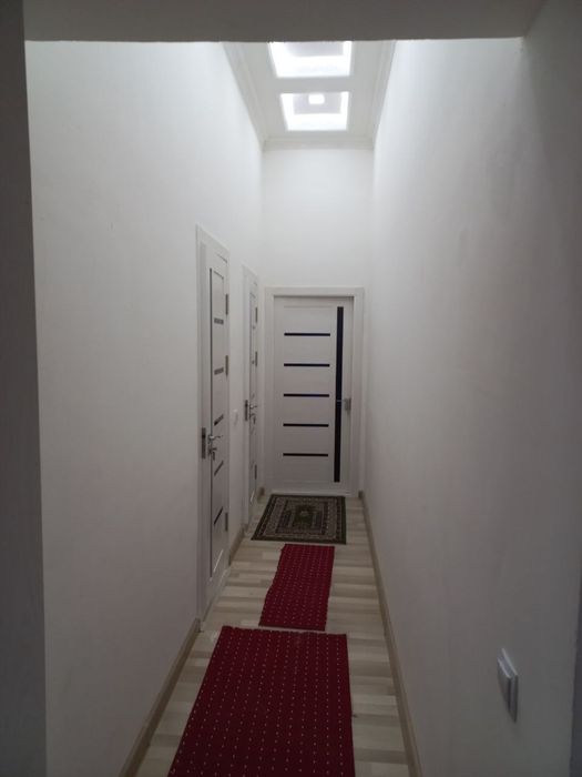 Квартира 94 кв.м 3-ком , 3 этаж с ремонтом и мебелью .