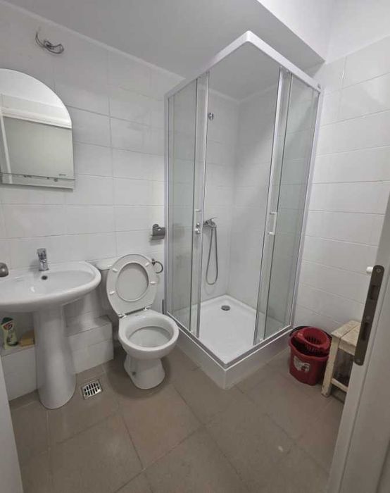 Zona Eroii Revolutiei-Brancoveanu 38 mp bloc nou parcare