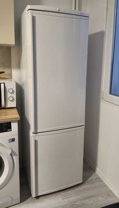 Хладилник с фризер