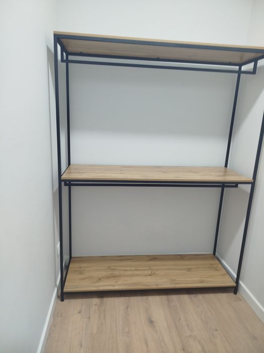 Gardirobniy. Stili loft
