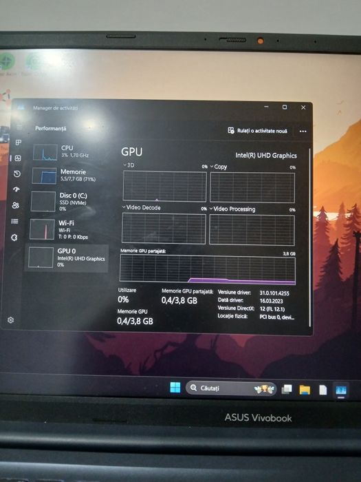 Vând laptop Asus Vivobook 15,mai multe detali în descriere și în pv