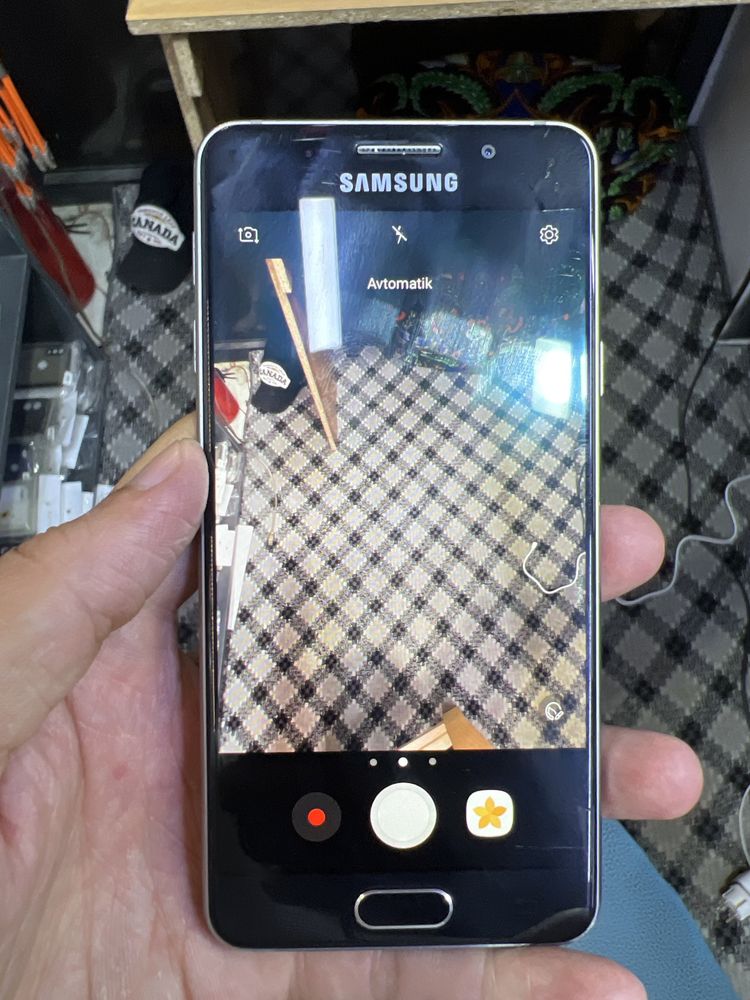 Samsung A3 7 (2017)