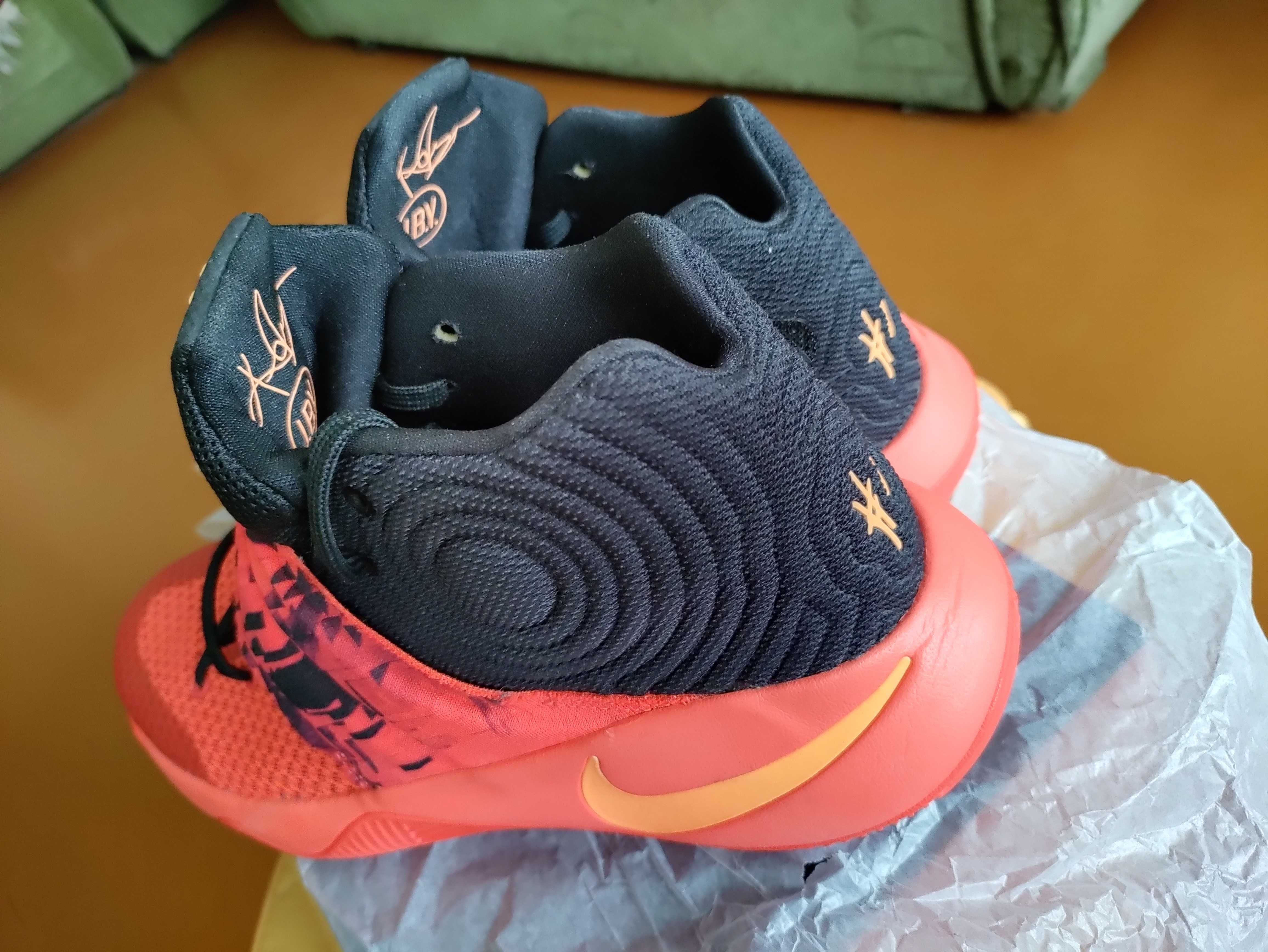 Баскетбольные кроссовки Nike Kyrie 2 "Inferno"