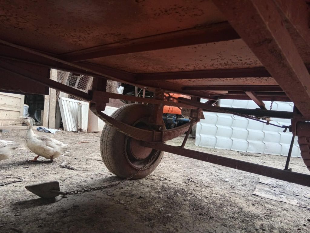 Vând remorca 2 axe pentru tractor