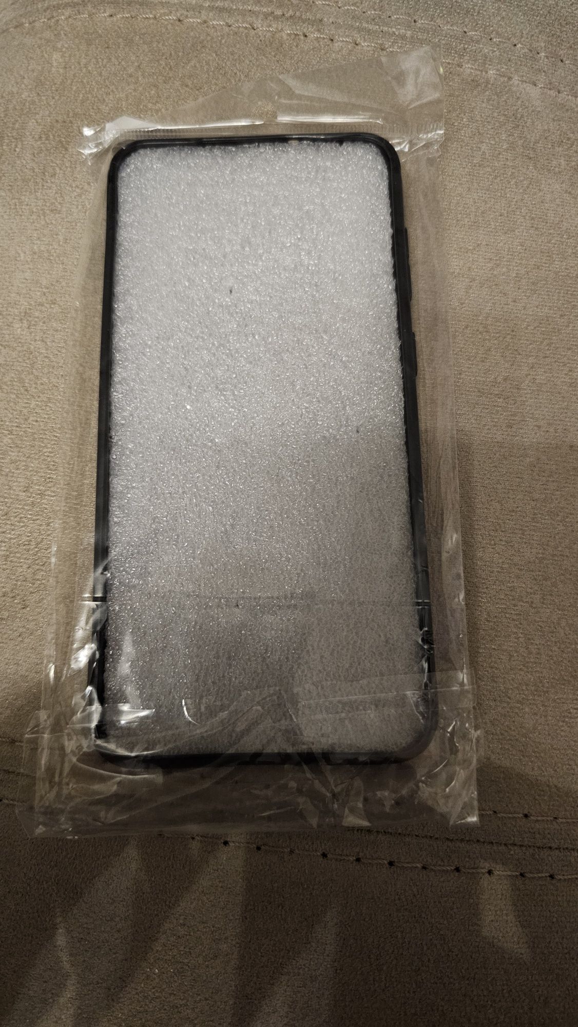Чисто нов Силкинов кейс за Samsung Galaxy S23 Plus