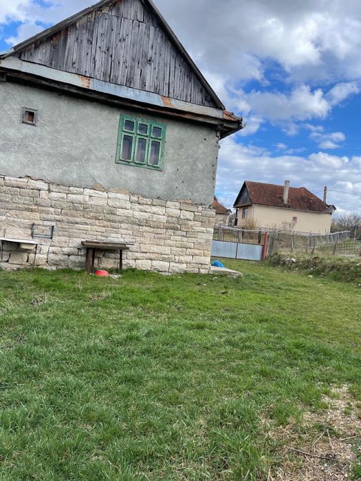 Vand casa batraneasca