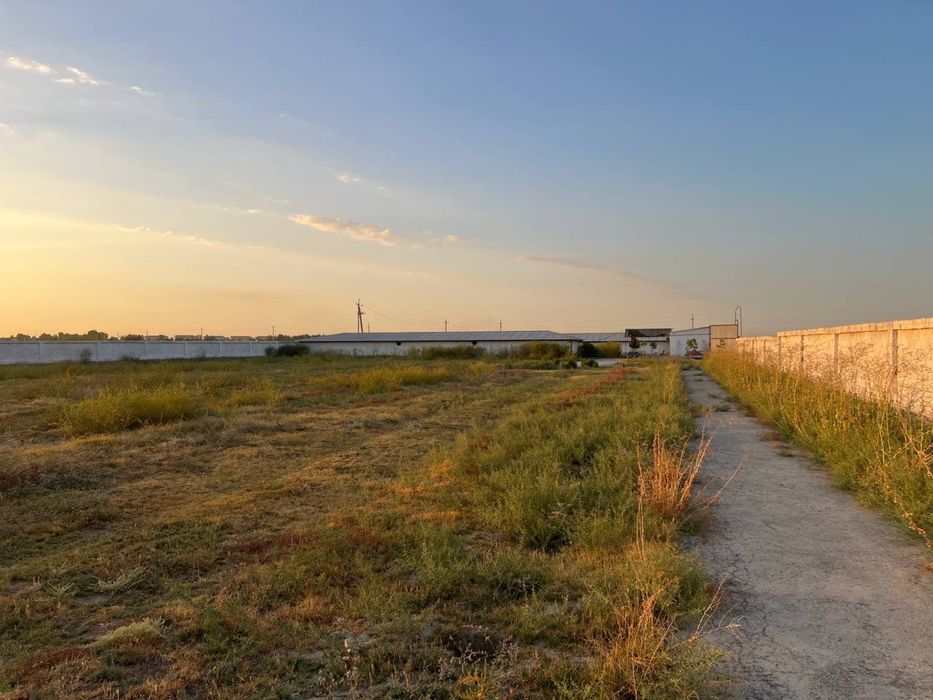 Сотилади!!! Тадбиркорликни ривожлантириш учун тайер жой