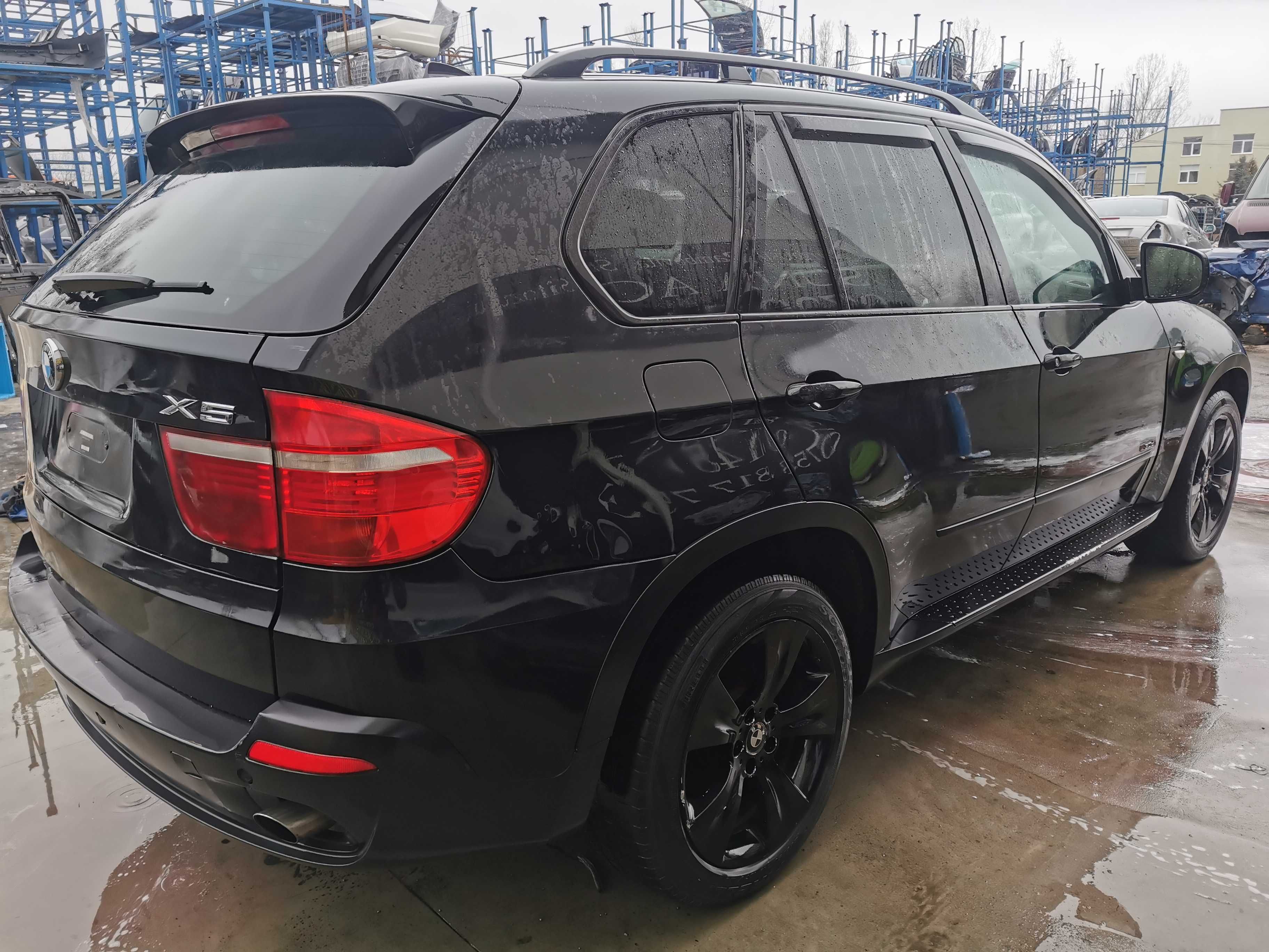 Dezmembrez bmw x5 e70 non-facelit 3.0 306d3 235 cp/bara fata x5/far x5