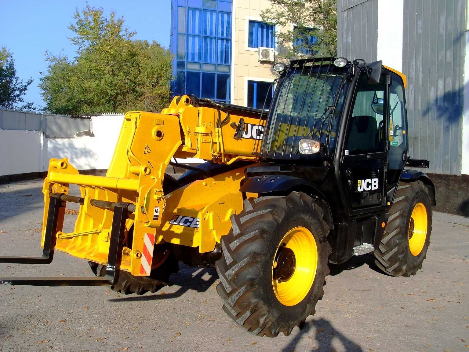 Телескопический погрузчик JCB 535-95