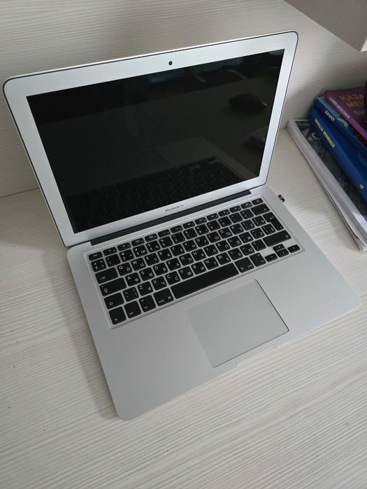 MacBook Air (13 дюйм, начало 2015г)