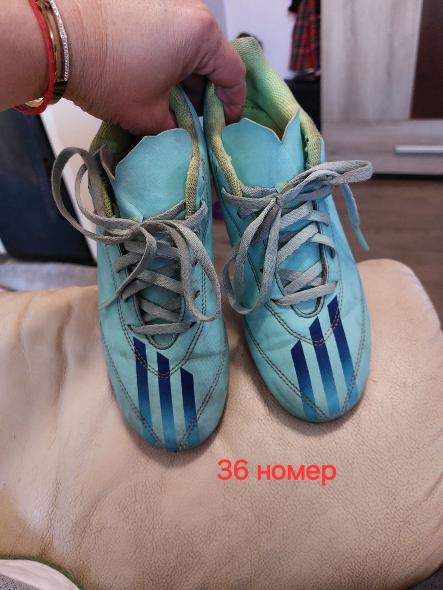 Бутонки Adidas 36