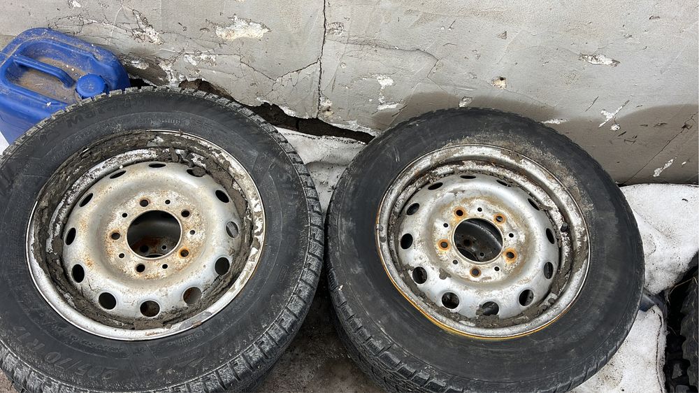 205/70/15 комплект нива дөңгелегі