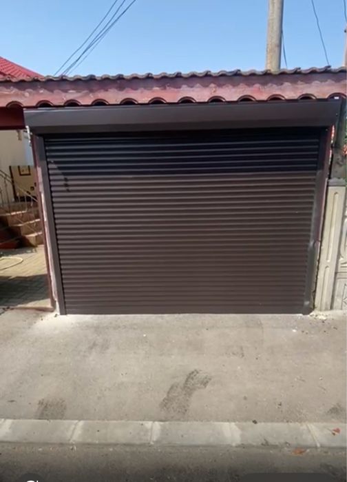 Usi de garaj electrice tip rulou!