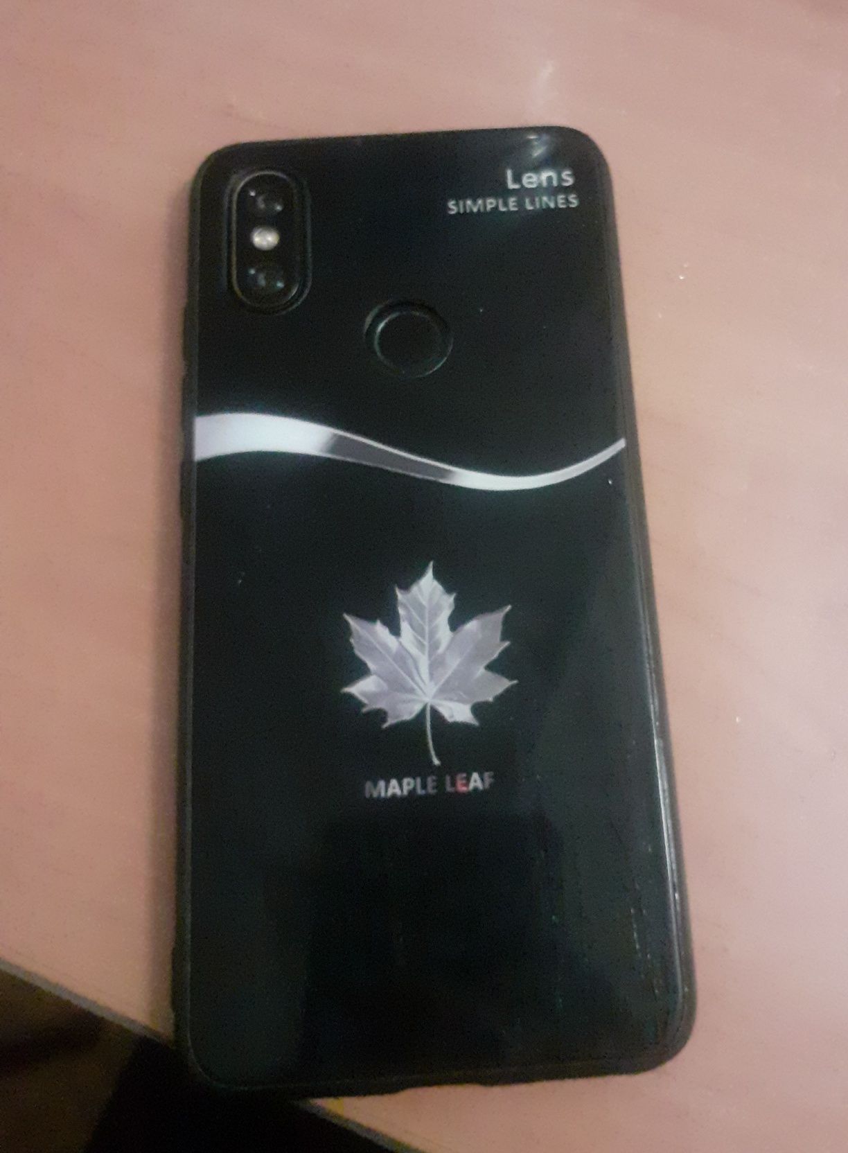 Продам xiomi Mi A2 и итэл