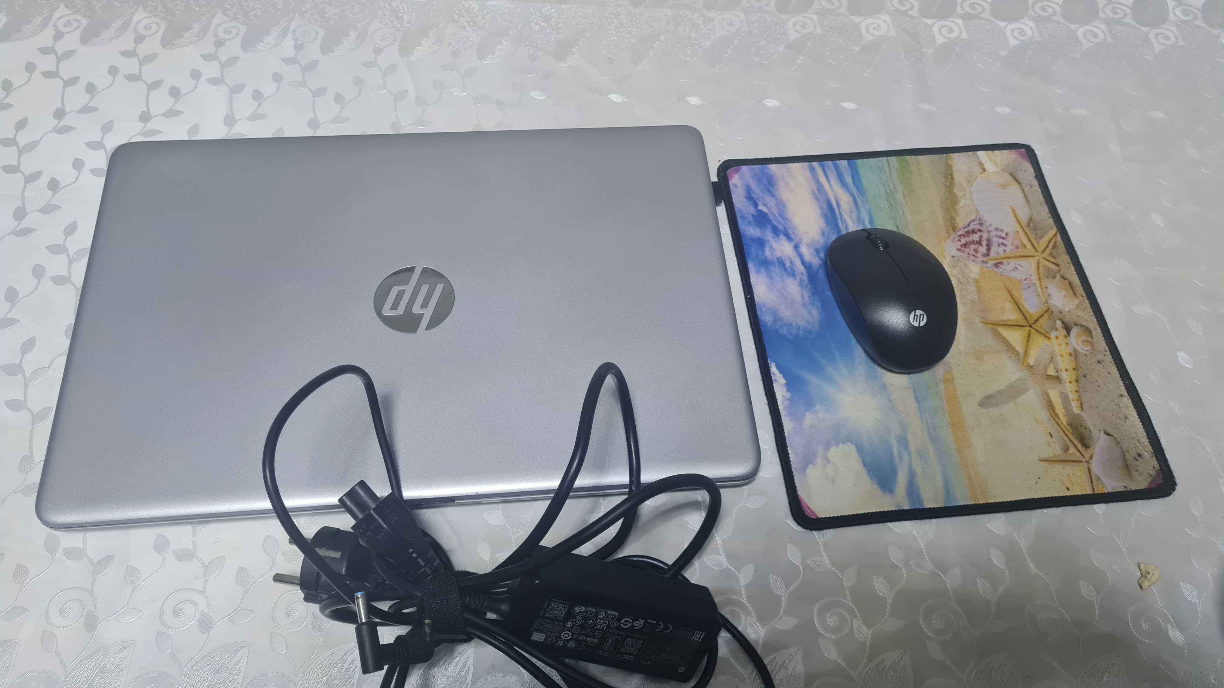 notebook HP  250 G8