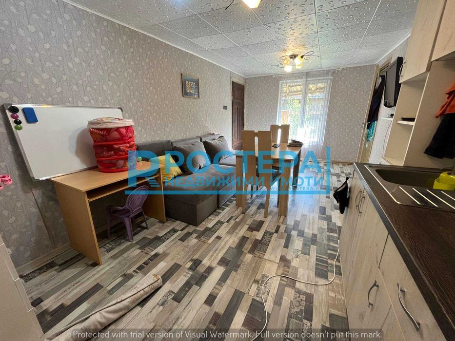 Продава се Къща в с. Пресиян, Област Търговище - 160 кв.м за 166 €/кв.м - Снимка #2