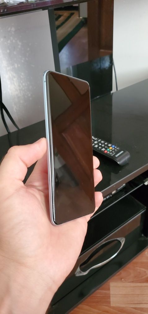 Samsung s20 plus 12/256