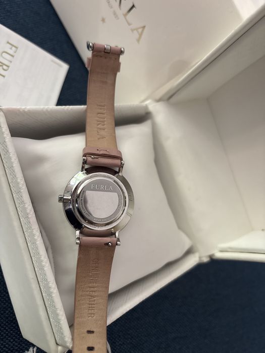 Часовник Furla, с оргиналната си  кутия
