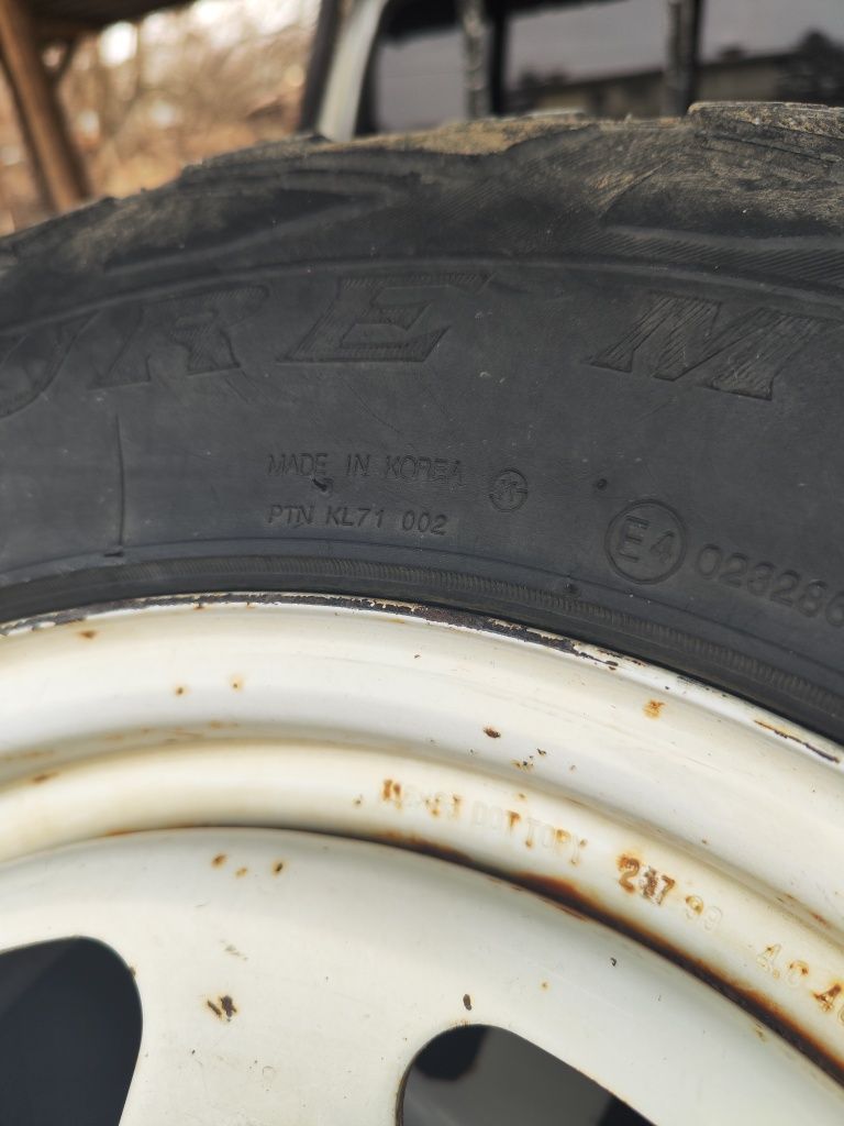 Гуми с джанти 205/80/16.
