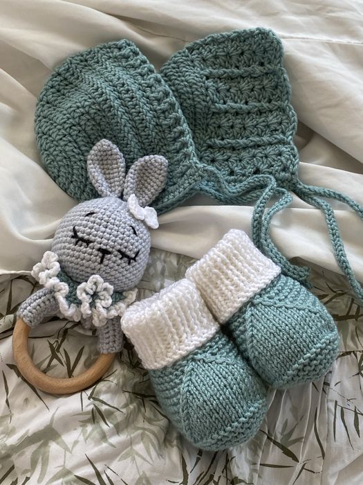 Наборы для новорожденных.Ручная работа