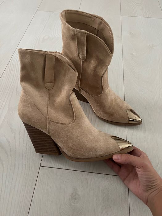 Ciocate piele intoarsa