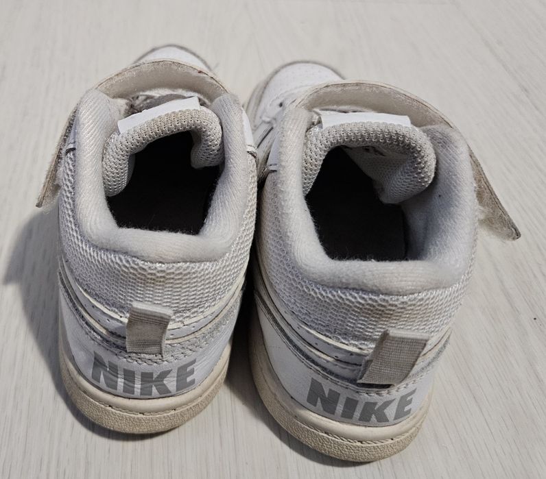 Adidași Nike marimea 27