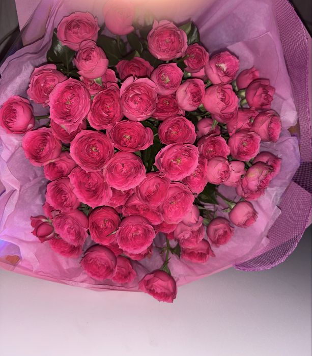 Букет роз свежие, не завядшие