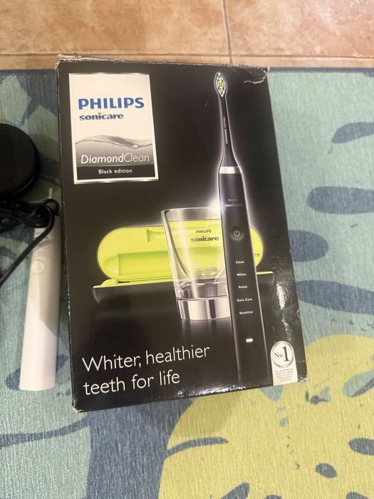 Електрическа четка за зъби Philips Sonicare Diamond