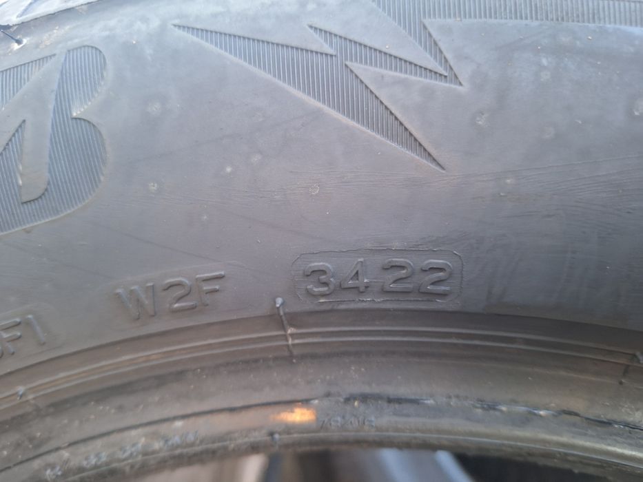 ДОТ 21-22! 215 60 16 Bridgestone blizzak lm005