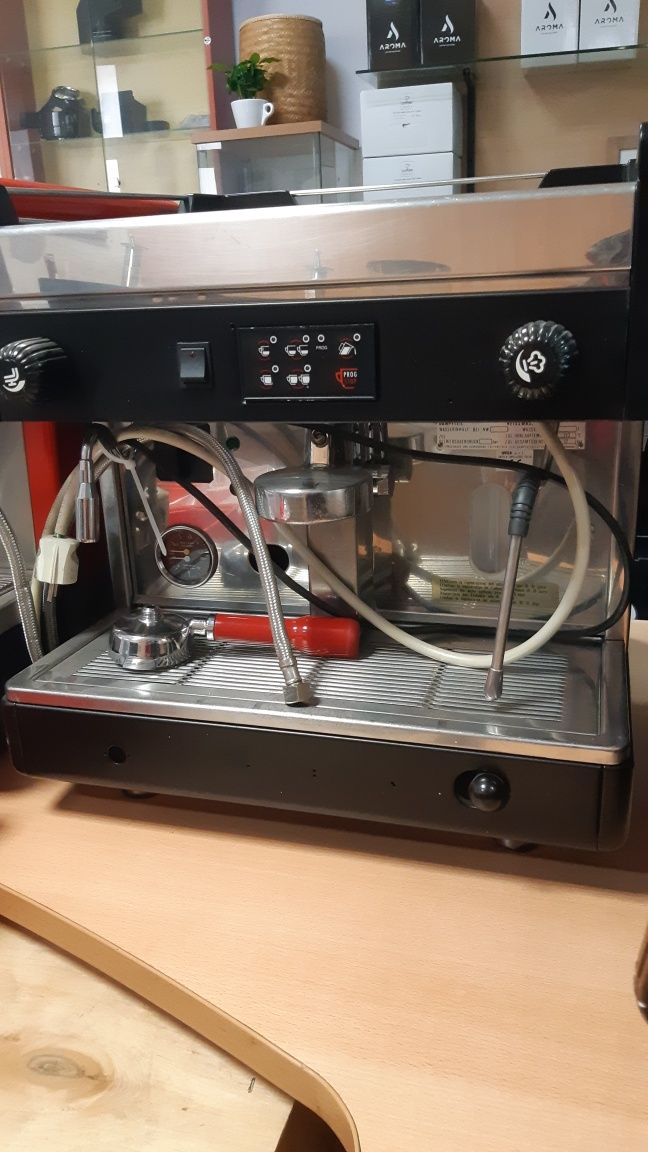 Професионална кафемашина WEGA