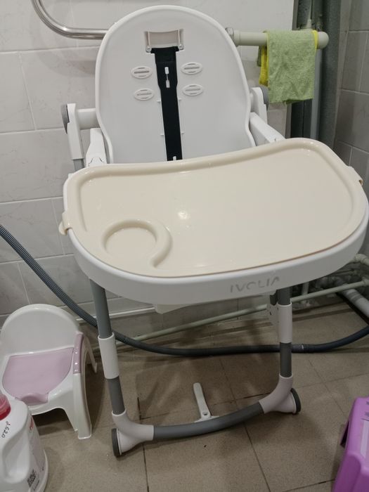 Отдам детский стульчик для кормления