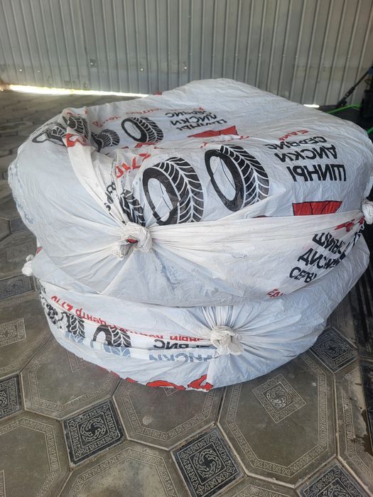 Продам  шины  235/55/19 Continontal  в отличном состояние