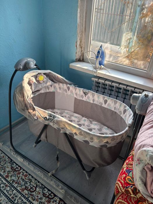 Манеж кровать, для детей от 0до 3-х лет