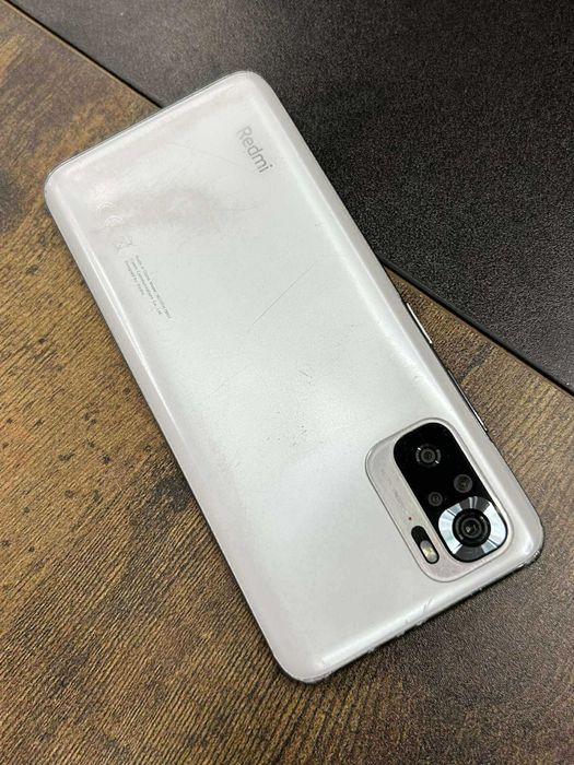 Телефон Xiaomi Redmi Note 10s