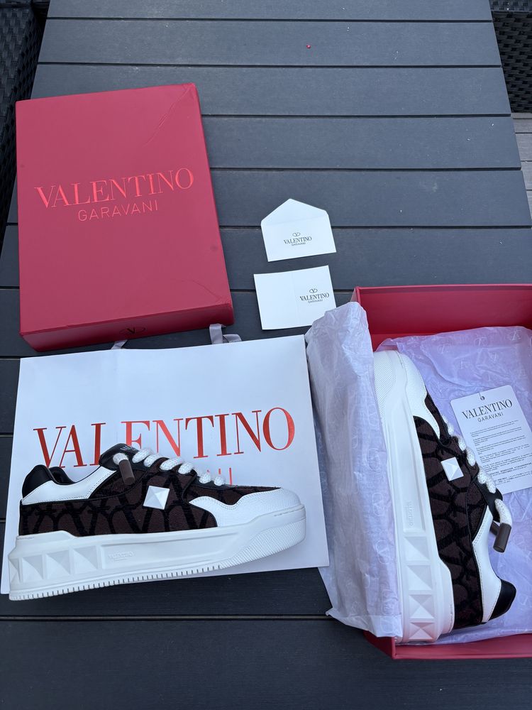 Valentino Xl One Stud