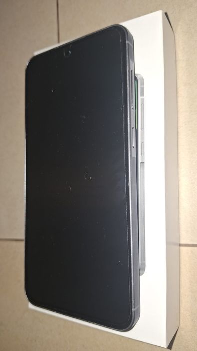 Vand Samsung A56 ca si nou