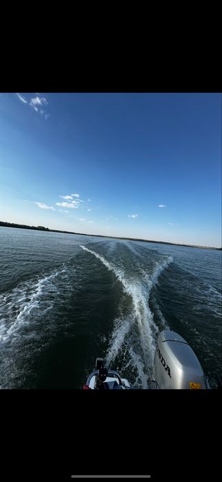 Barca cabinata clearliner 440 motor honda 40cp