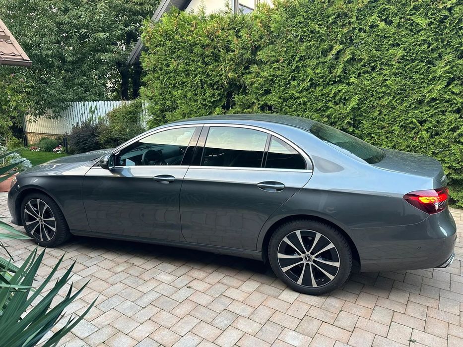 Mercedes-Benz E Mercedes-Benz E 220 d 9G-TRONIC Avantgarde 42500 KM!!! GARANTIE 04.26