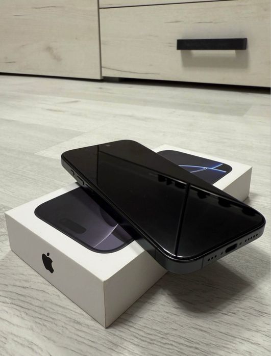 Iphone 15 PRO, black liber de rețea