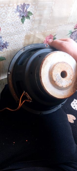 Vand subwoofer alpine de 300 w boxe mtx si difuzoare hertz de bass