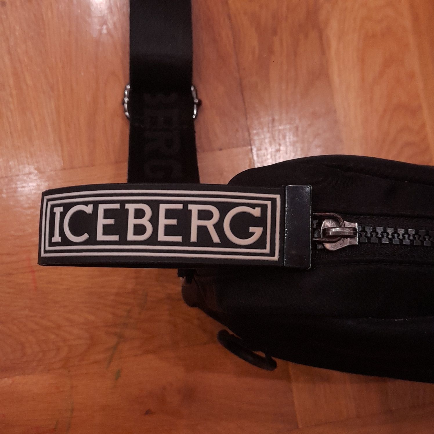 Мъжка чанта ICEBERG