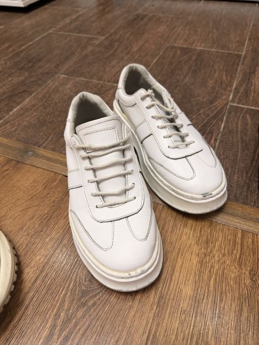 Женская обувь за 2000 каждая