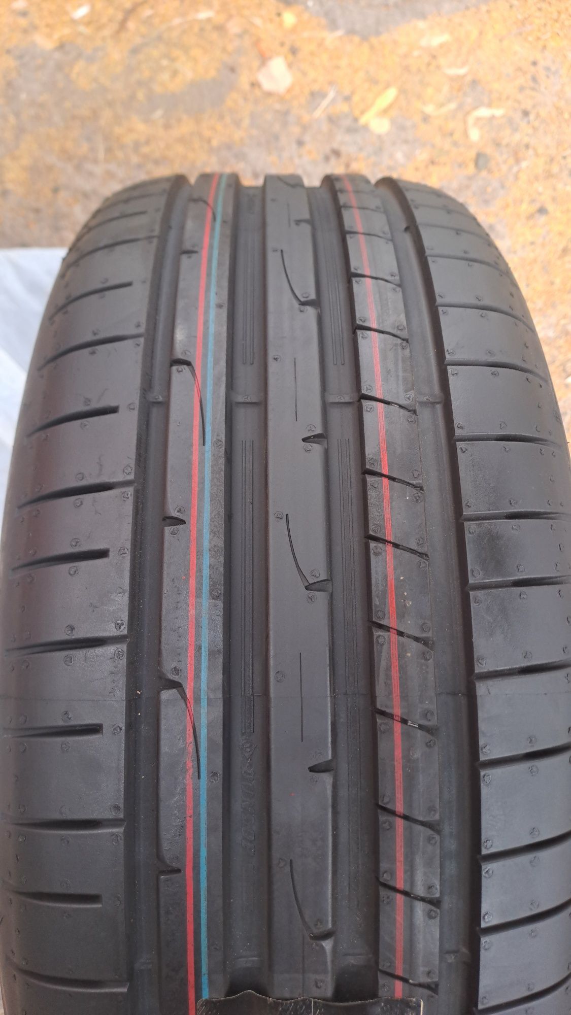 1бр. Нова 225/45/18 Dunlop Sport Maxx RT2