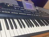 Vând orga korg pa 800