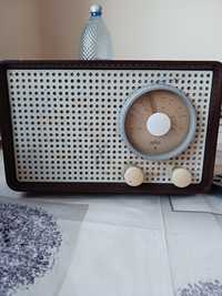 Radio Braum an 61-64 pe lampi